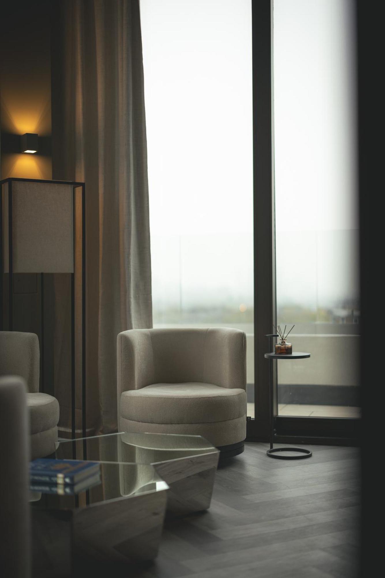 The Haydon By Nestor Apartment Лондон Екстериор снимка